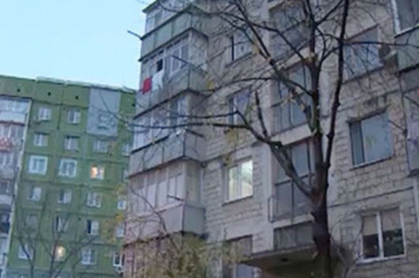 В Бельцах спасли мужчину, упавшего с четвертого этажа