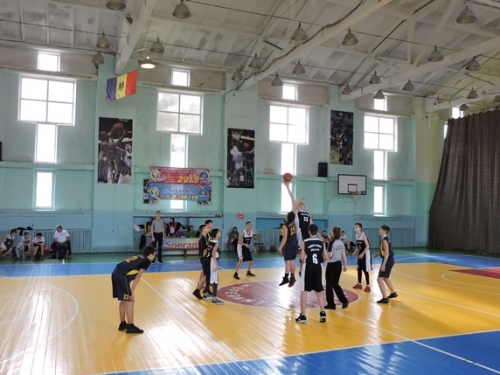 Юношеская баскетбольная команда Чадыр-Лунги «вырвалась» в финал чемпионата Молдовы