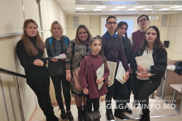Учащиеся из Гагаузии представили доклады на всероссийской исторической конференции