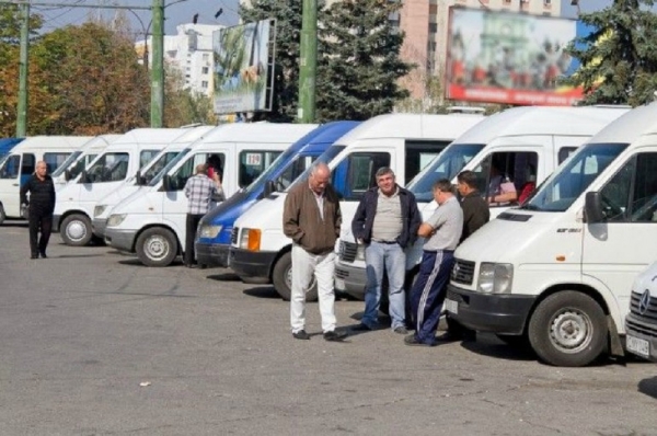 В Кишиневе протестуют водители машруток. Что говорят в примэрии