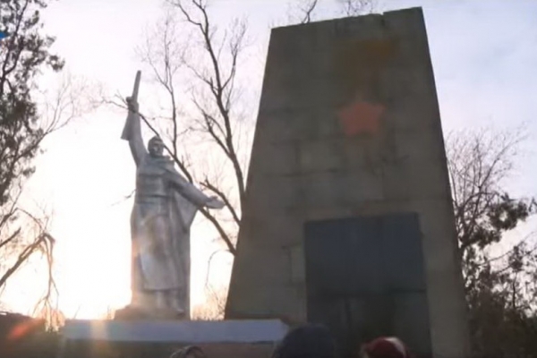 Памятник Победы из картона и бумаги своими руками: вечный огонь свои�ми руками