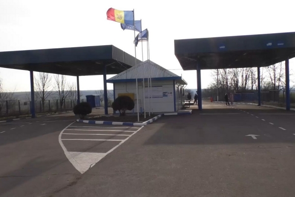 СМИ: Закрытие КПП в Бессарабке больше повлияло на граждан Украины