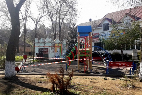 Скопления людей, игры на детских площадках. В Чадыр-Лунге выявили целый ряд нарушений карантина