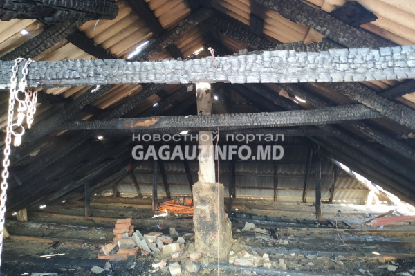 Пожар в Комрате: сгорела кровля частного дома
