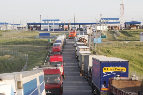 Дальнобойщики из Тараклии 45 дней простояли на иракско-турецкой границе