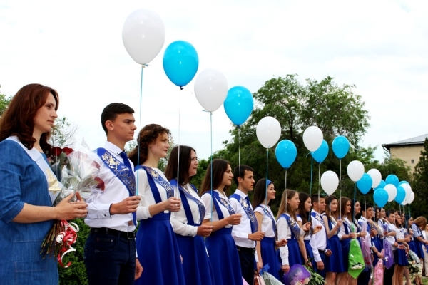 В этом году отменят последние звонки в школах