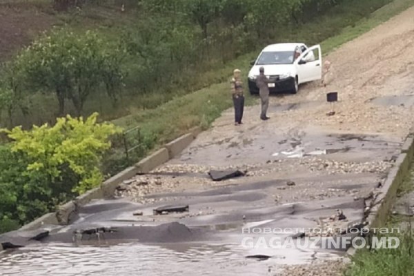 Ливни размыли дороги в селе Баурчи
