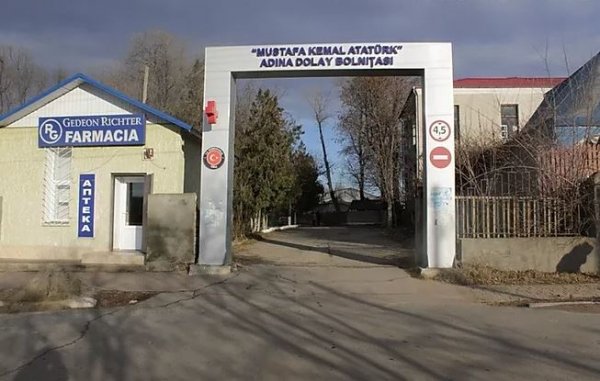 В Вулканештской больнице рассказали о состоянии мужчины, который едва не погиб после обрушения стены