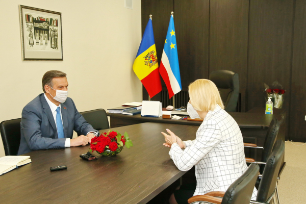 Состоялась ознакомительная встреча башкана Гагаузии с послом Беларуси