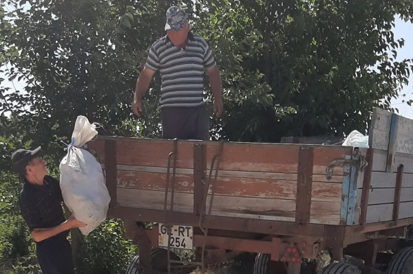 Централизованный вывоз мусора начали осуществлять в селе Чишмикиой
