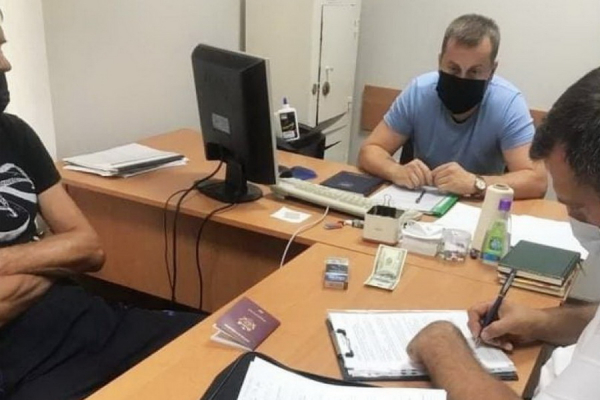 Житель Чадыр-Лунгского района «попался» на взятке. Что ему грозит?
