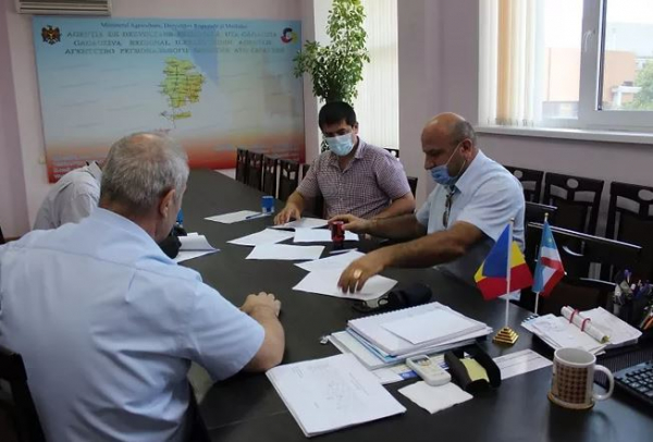 Вулканешты получат два новых грузовика для сбора и прессования мусора