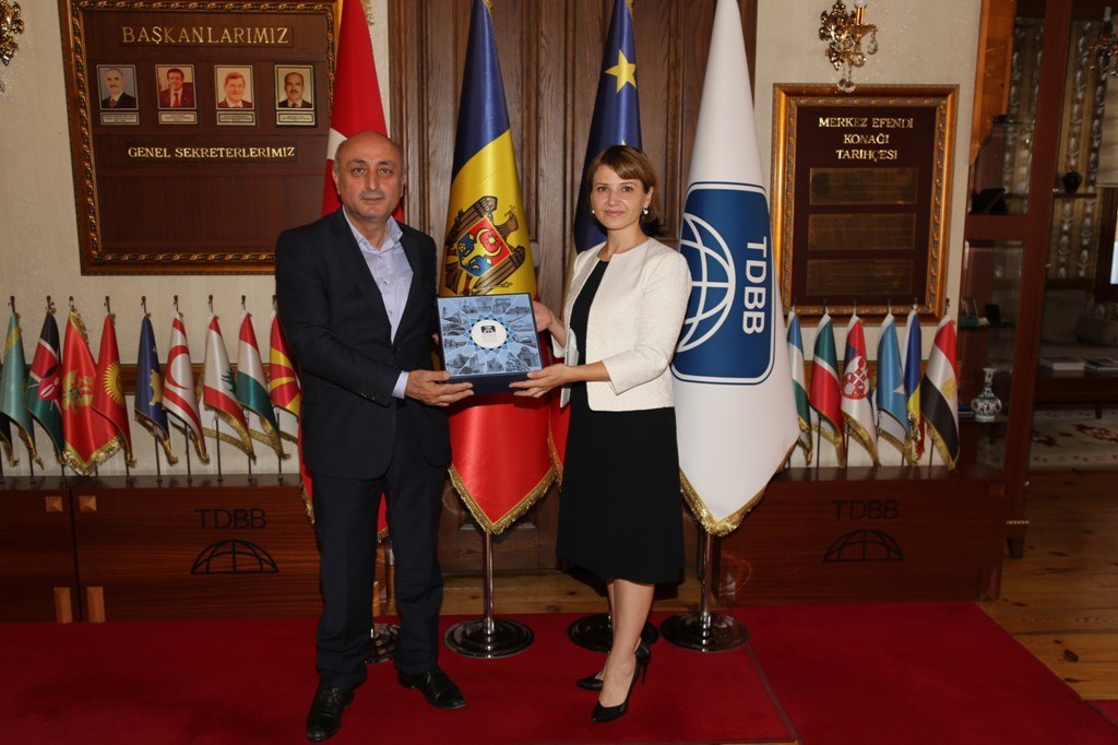 Иванна Кексал встретилась с главой Союза муниципалитетов тюркского мира. О чем шла речь?