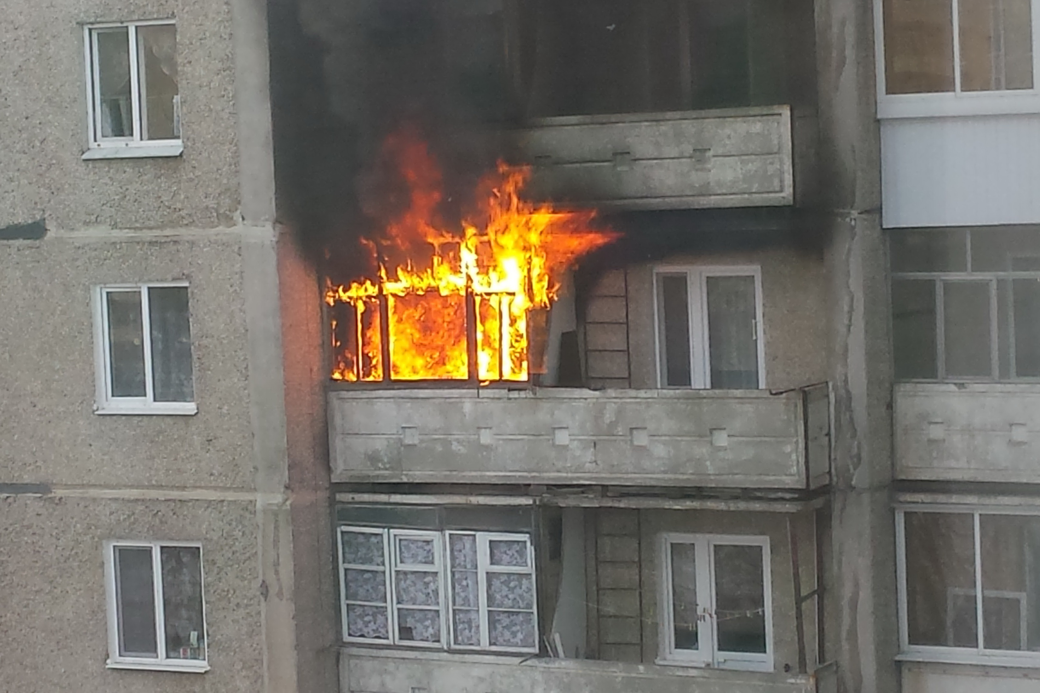 Очередной пожар в Вулканештах: на этот раз горела квартира в многоэтажном доме