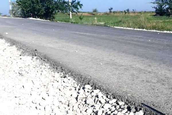 Темпы строительства дороги Конгаз-Баручи замедлились. В чем причина и уложится ли в сроки подрядчик?