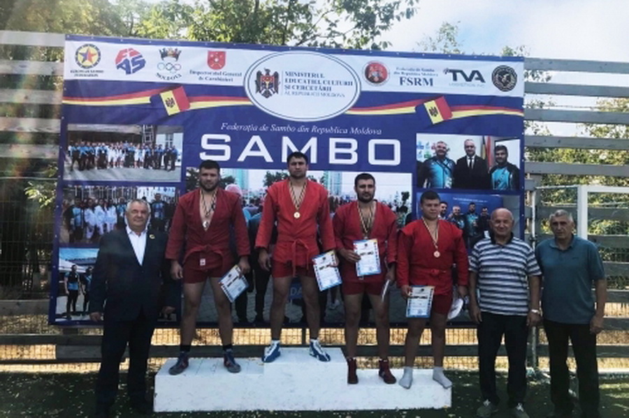 Призовые места завоевали на чемпионате Молдовы по самбо спортсмены из Гагаузии