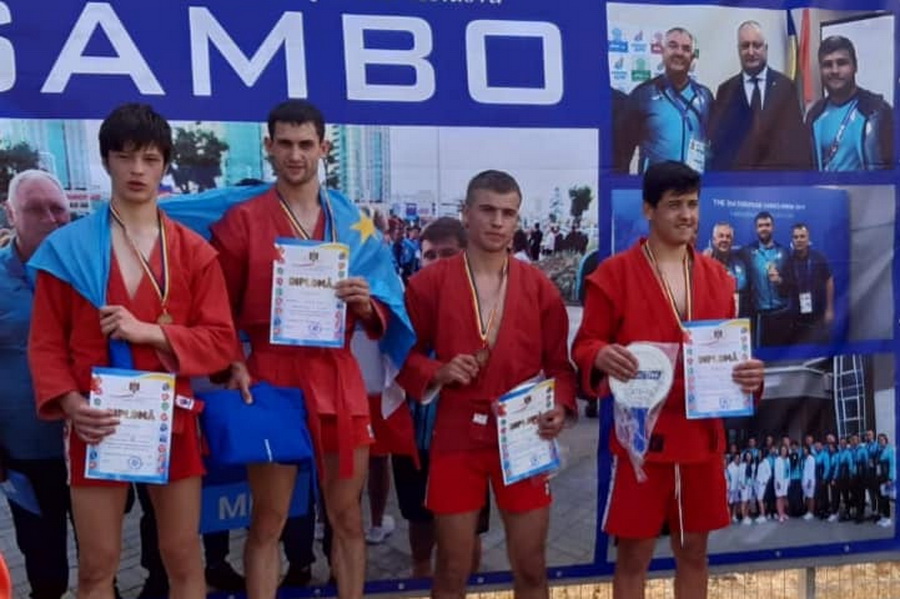 Гагаузский спортсмен Андрей Казаку завоевал золотую медаль на чемпионате Молдовы по самбо