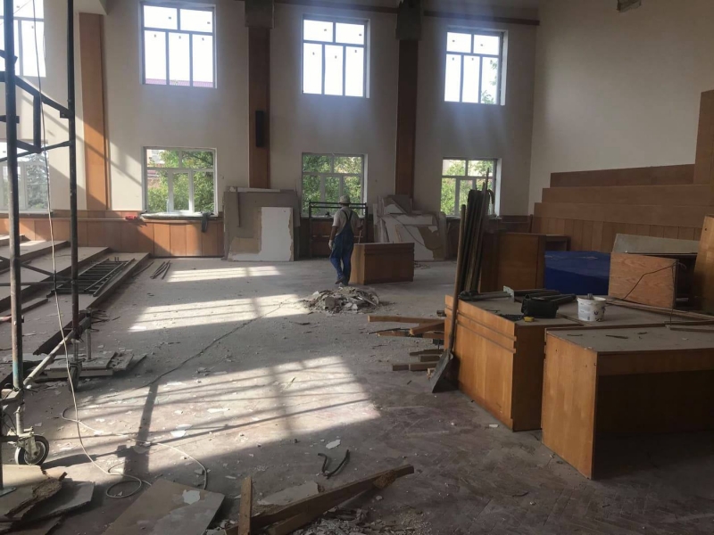 В Чадыр-Лунге ремонтируют «обветшавший» зал примэрии. Во сколько обойдется проект?