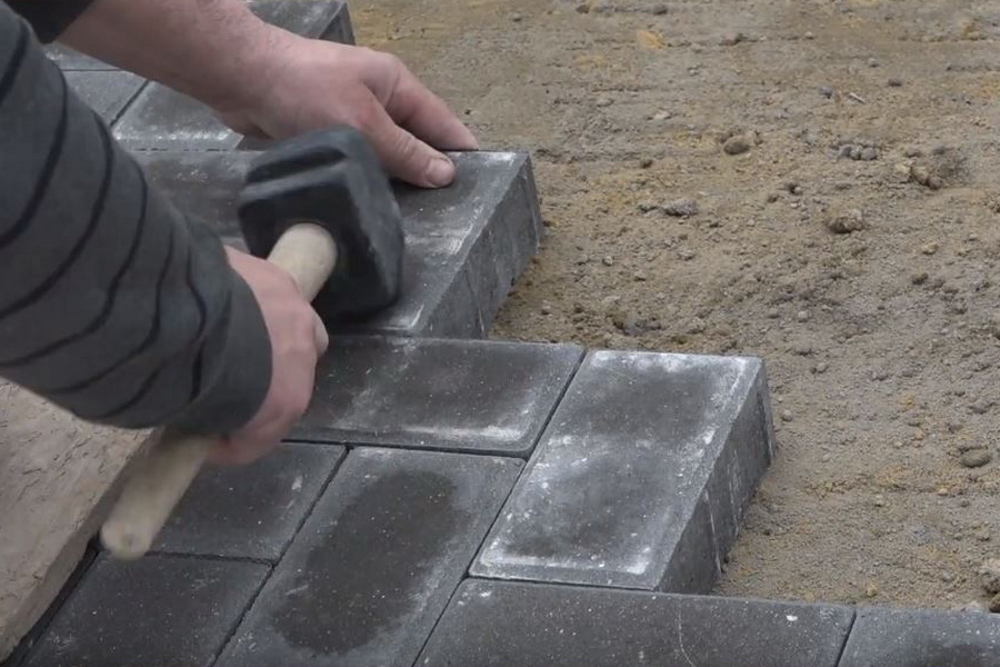 На какой улице в Конгазе появится новая дорога из брусчатки, рассказал примар