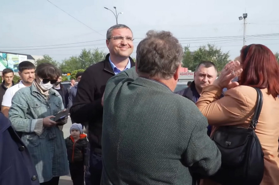 В Комрате произошла потасовка на встрече Усатого с избирателями