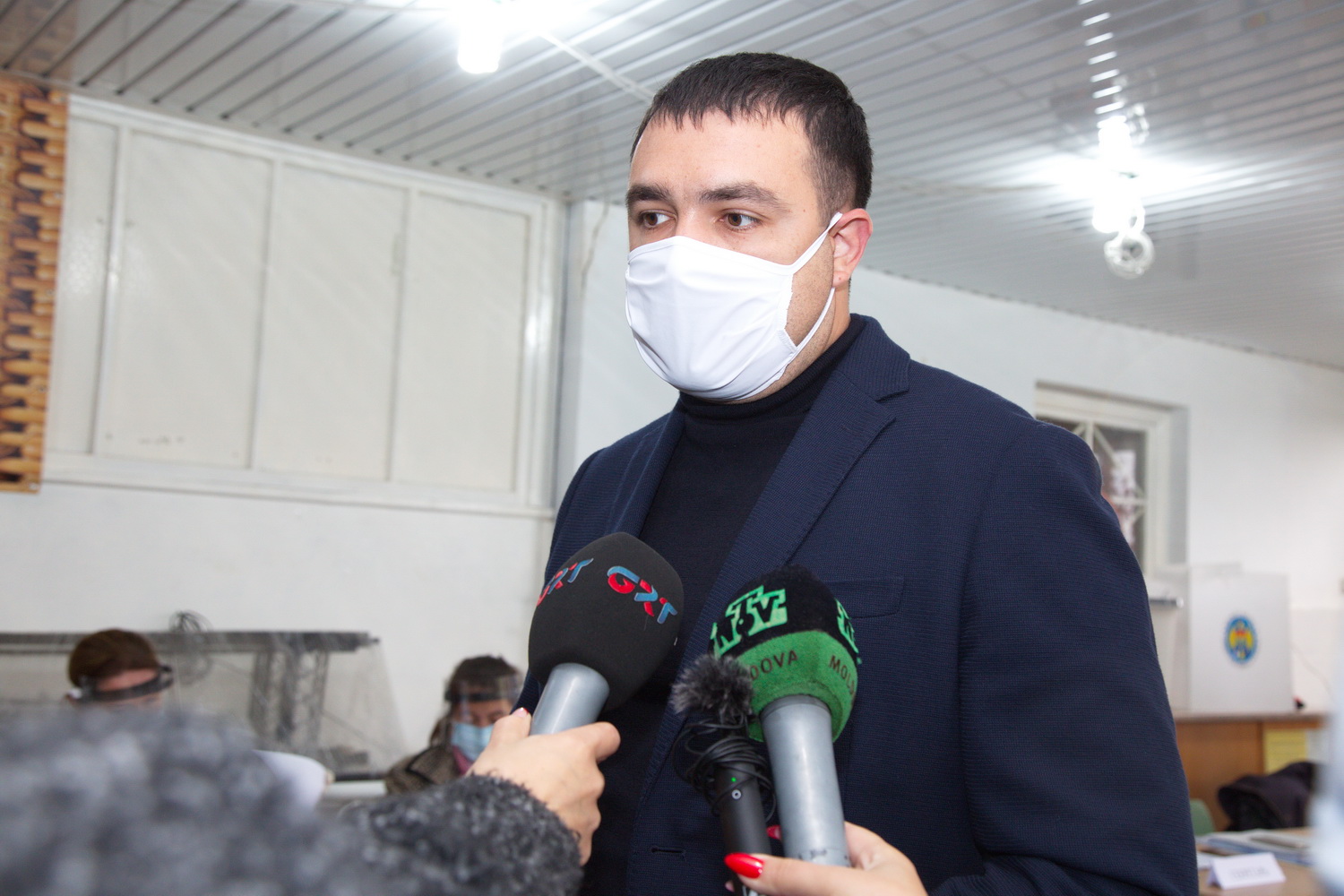 «Люди заслуживают красивой страны». Александр Суходольский проголосовал на выборах президента