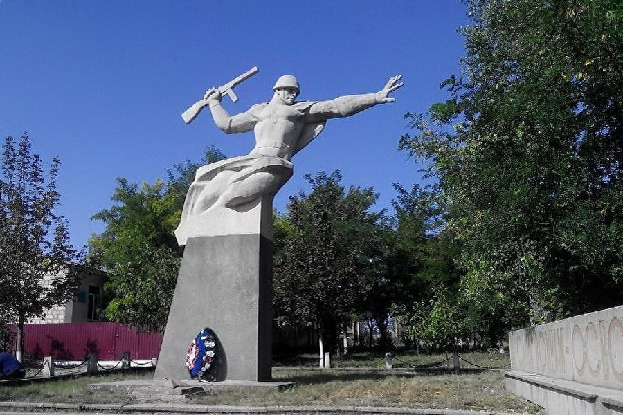 Территория у памятника Великой Отечественной войне будет благоустроен в селе Томай
