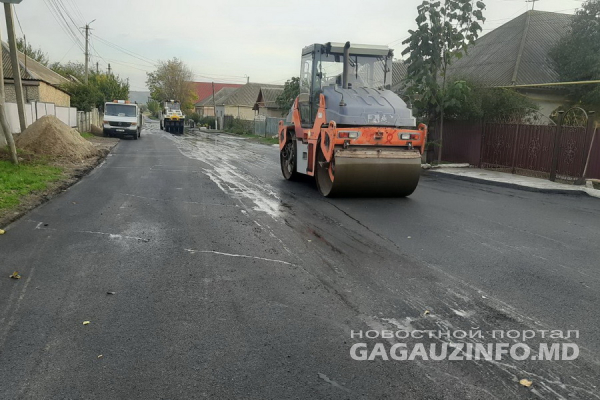 «Хорошие дороги для всех»: В Вулканештах ремонтируют сразу несколько дорог