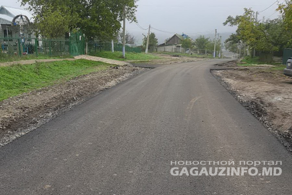 Иван Колиогло рассказал о ремонте дорог в Дезгинже