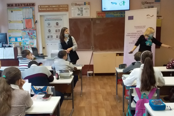 EU // Экологический урок «Что делаем с мусором?» прошел в гимназии села Кирсово
