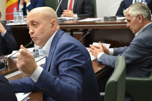 В Исполкоме призвали депутата извиниться за ложную информацию о расходах аппарата Башкана