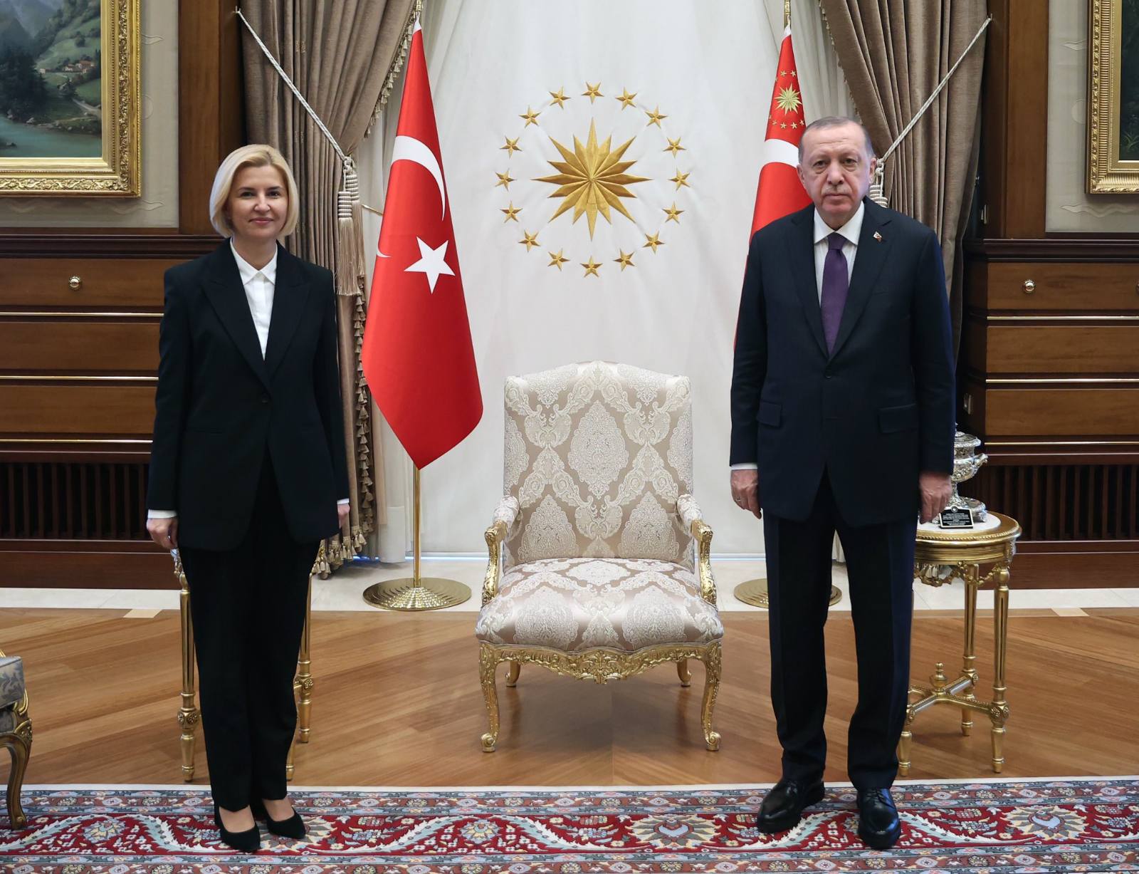 Итоги встречи Эрдогана и Влах: Турция готова предоставить для Молдовы партию вакцины от COVID-19