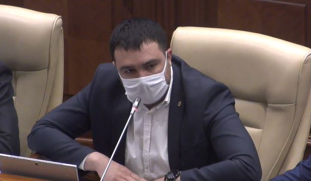 «Вам не стыдно?». Суходольский призвал фракции PAS и DA прекратить агрессию в адрес Гагаузии
