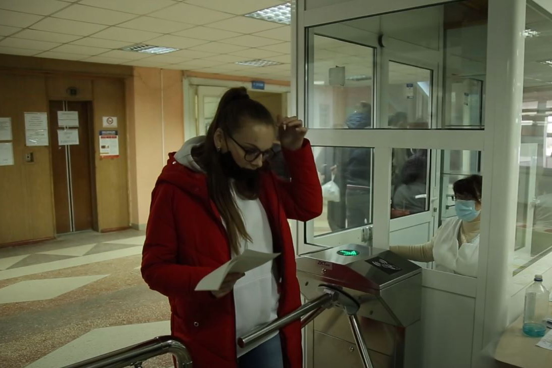 ГАГАУЗИЯ СЕГОДНЯ: Как турникеты помогли решить проблему очередей в комратской поликлинике