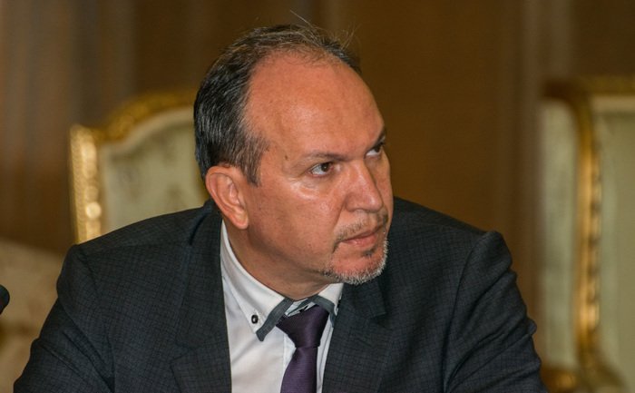 Посол Румынии сделал бы гражданам Молдовы «вакцину от примитивного молдовенизма»