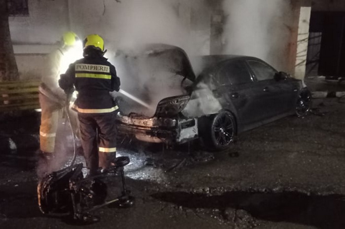 В Комрате сгорел автомобиль