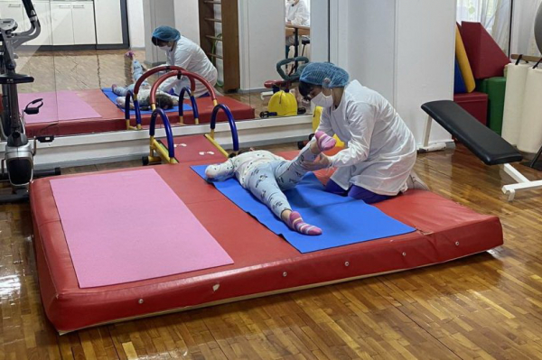 Единственный в Молдове комплекс. Как от постковидного синдрома лечат детей в Чадыр-Лунге