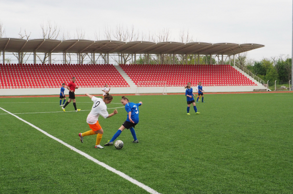 Отбор в национальную женскую сборную Молдовы по футболу проходит в Комрате