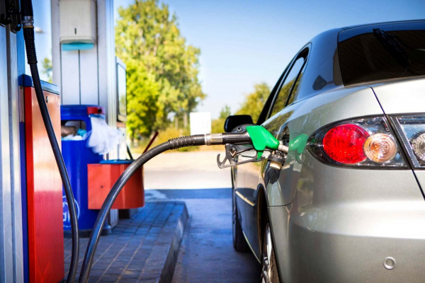 Еще одна сеть АЗС повысила цены на топливо