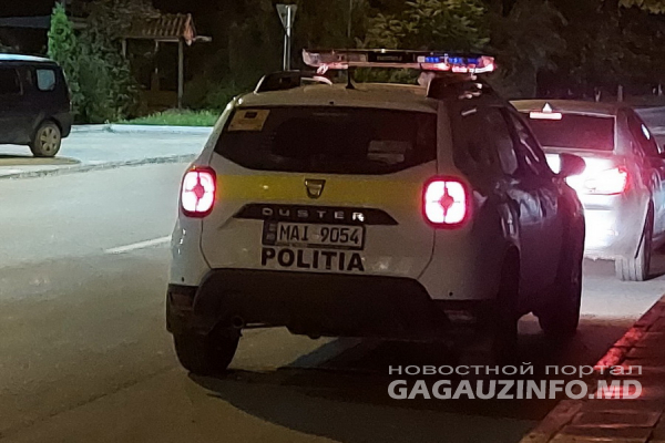 Жители Комрата указали на неисправность полицейского автомобиля. Что ответили в полиции?