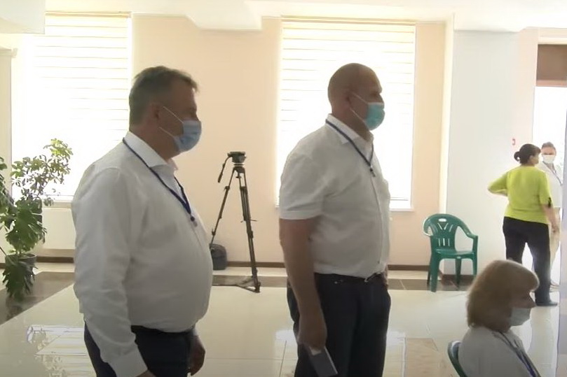 LIVE: Депутаты Госдумы наблюдают за выборами в Гагаузии
