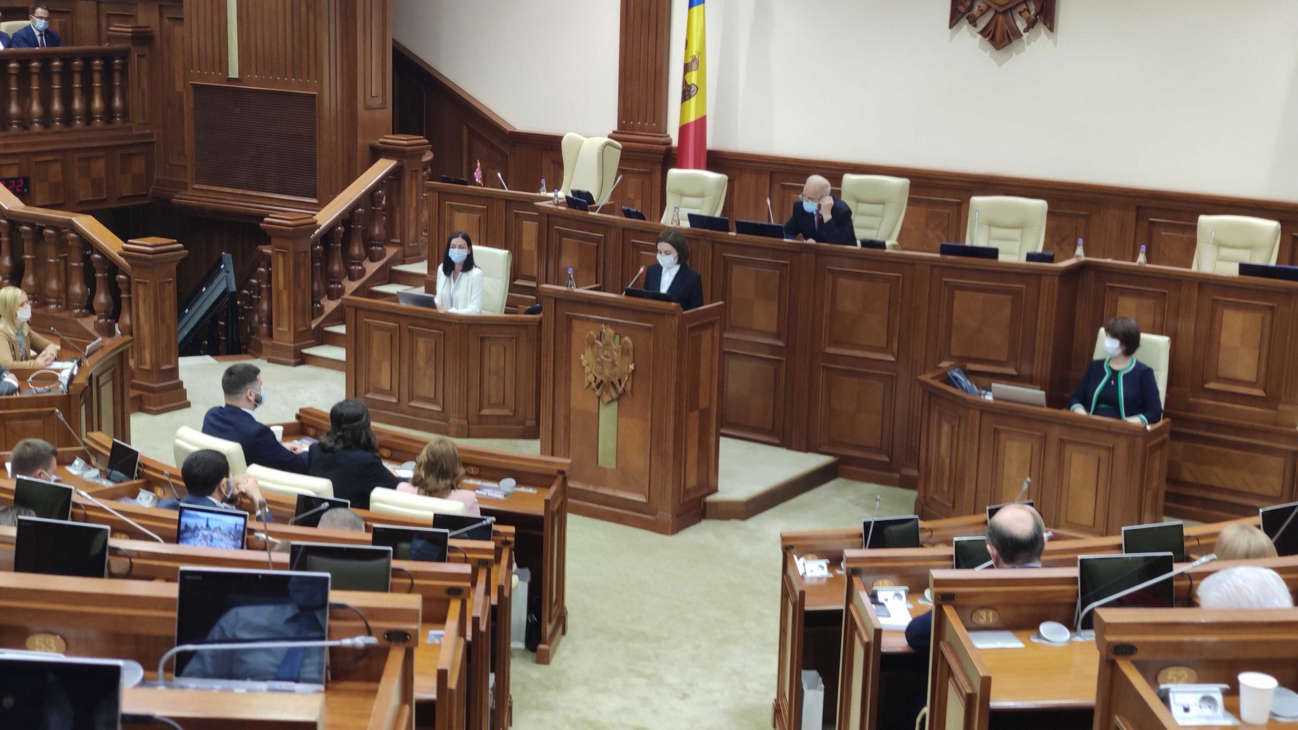 Учредительное заседание парламента: рабочие органы не избраны, взята пауза до четверга