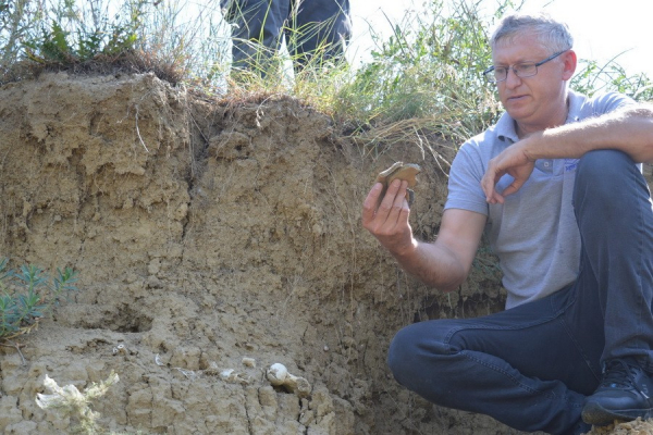Захоронения и фрагменты керамики трёхтысячилетней давности. Что показали археологические раскопки в Комрате?