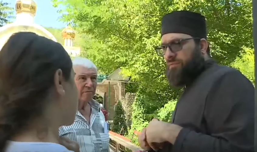 В Сахарне из-за антипрививочников не удалось устроить пункт вакцинации в монастыре