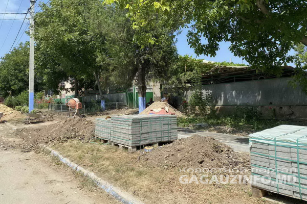 Новый тротуар из брусчатки появится в Джолтае