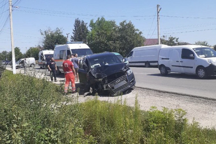 ДТП в Кирсово: на место происшествия прибыли две кареты Скорой помощи