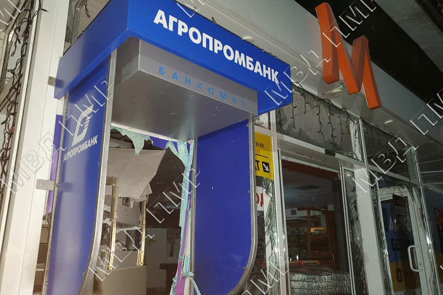 Злоумышленники взорвали банкомат в Бендерах
