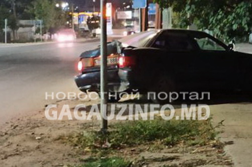 ДТП в Комрате: пострадал еще один светофор