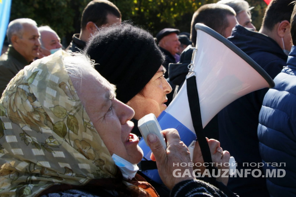 «Он доказал, кто украл миллиард». Жители Гагаузии рассказали, почему поддерживают Стояногло