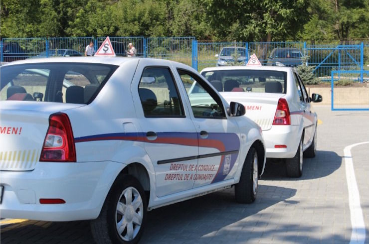 В Молдове предлагают облегчить сдачу экзаменов на получение водительских прав