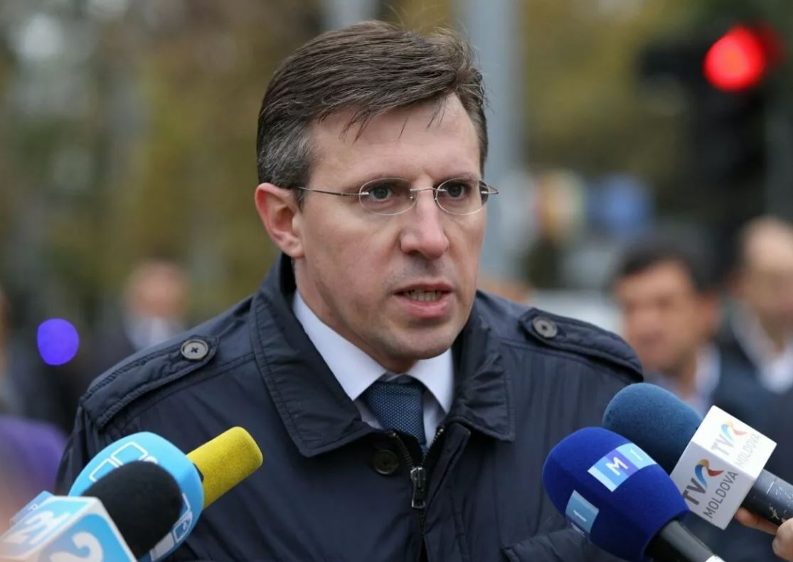 Дорин Киртоакэ ушел из политики: он покинул пост главы ЛП и муниципальный совет